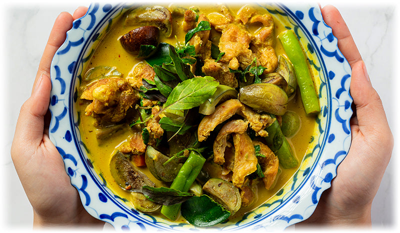 Homemade quick green curry, a flavorful and easy-to-make dish.